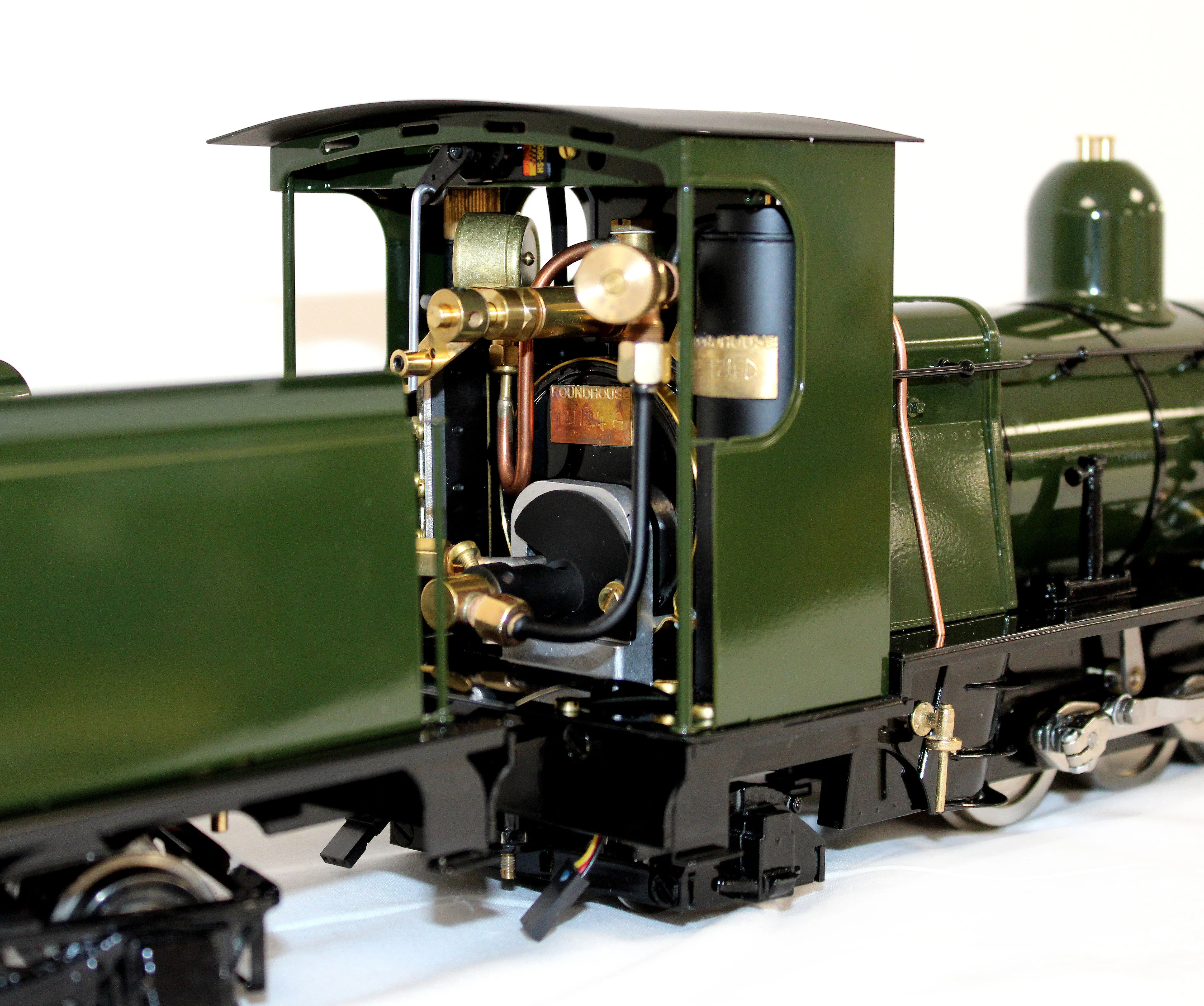 DCCRC-BRONZEGREEN-NI Class C 4-6-2 'Darjeeling' Deep Bronze Green (Radio Control, Uninsulated Wheels) Steam Locomotive - Image 5