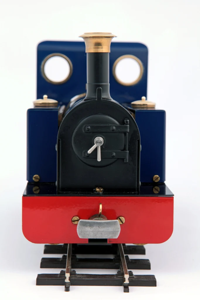 MM 0-4-0 Millie (Manual Control) Steam Locomotive - Image 3