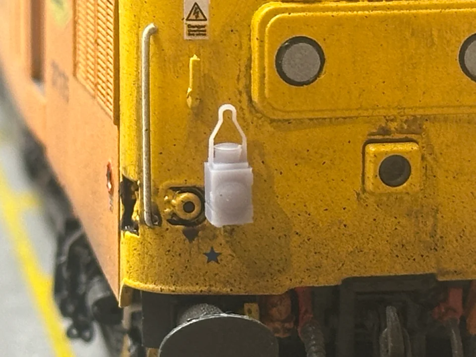 RRM018 OO Gauge Tail Lamps Vintage (Pack of 12) - Unpainted - Image 2