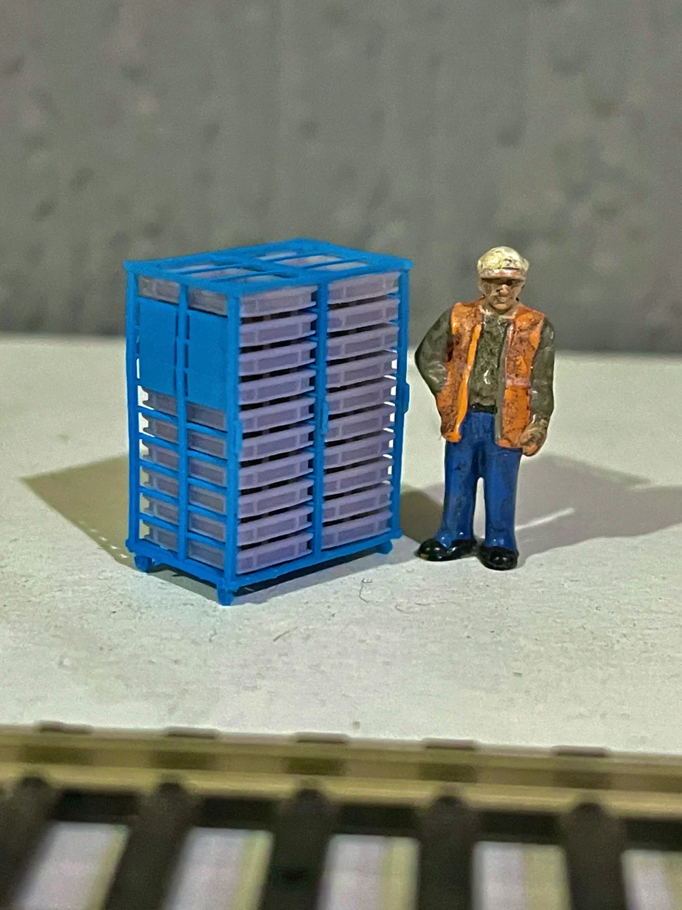 RRM021 OO Gauge Storage Racks (Single Pack) - Unpainted - Image 2