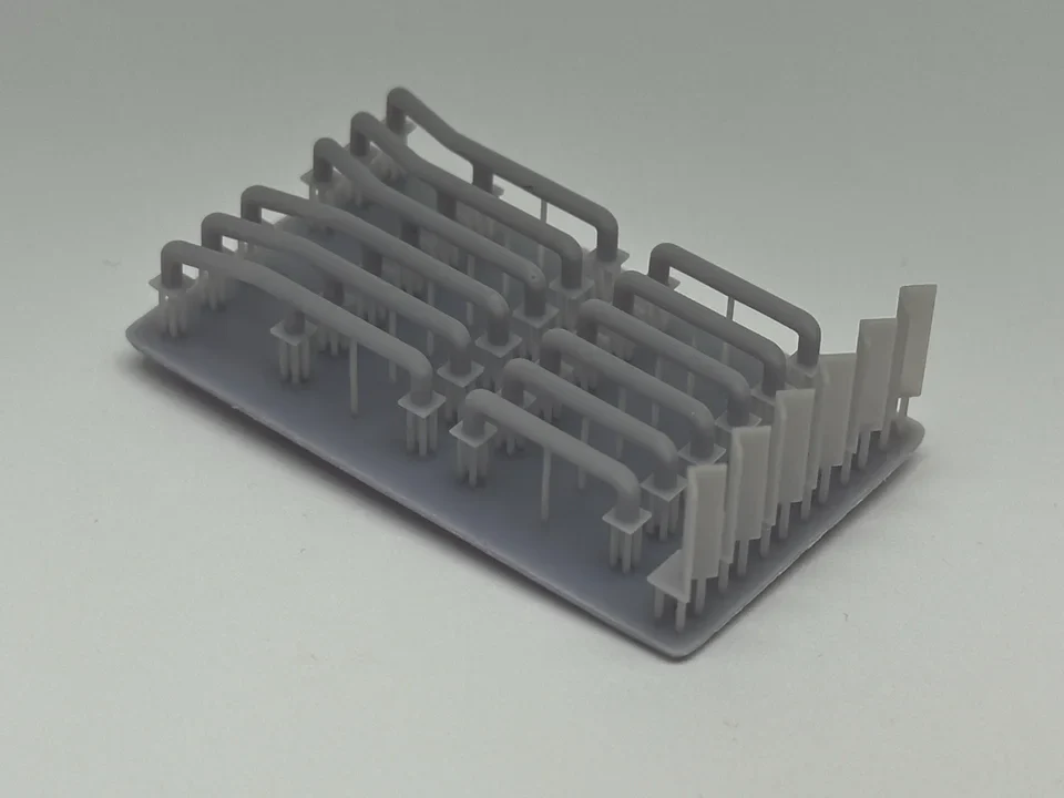 RRM055 N Gauge Loading Bay Pack (Pack of 3) - Unpainted Model Kit - Image 3