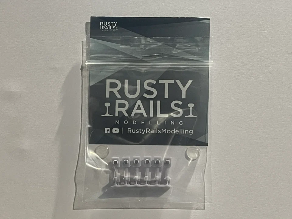 RRM085 OO Gauge Depot Signals (Pack of 6) - Unpainted - Image 4