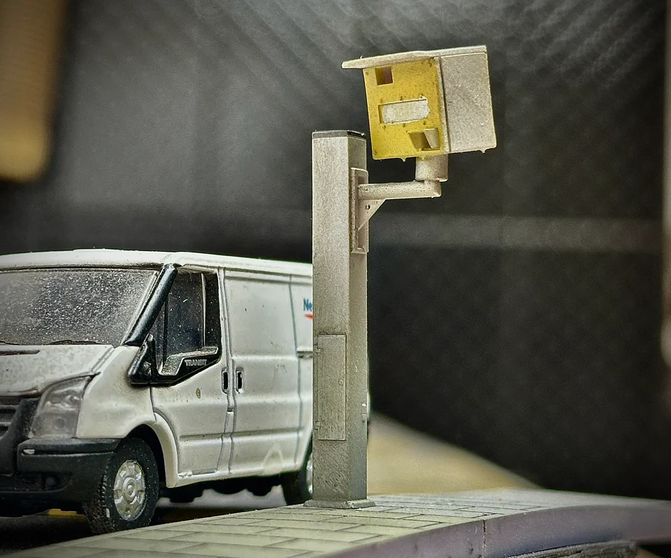 RRM147 OO Gauge Speed Cameras (Pack of 2) - Unpainted Model Kit - Image 3
