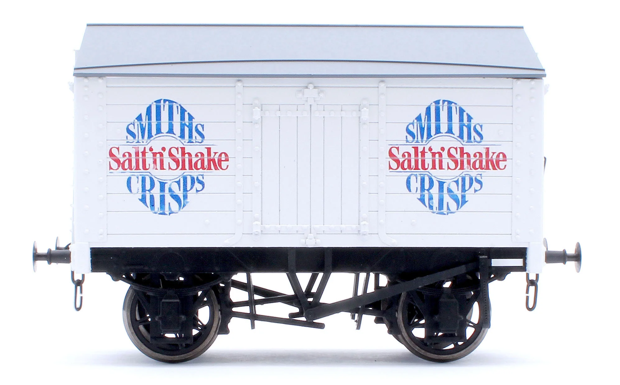 7F-018-110 Salt Van Smiths Salt & Shake Crisps - Image 2