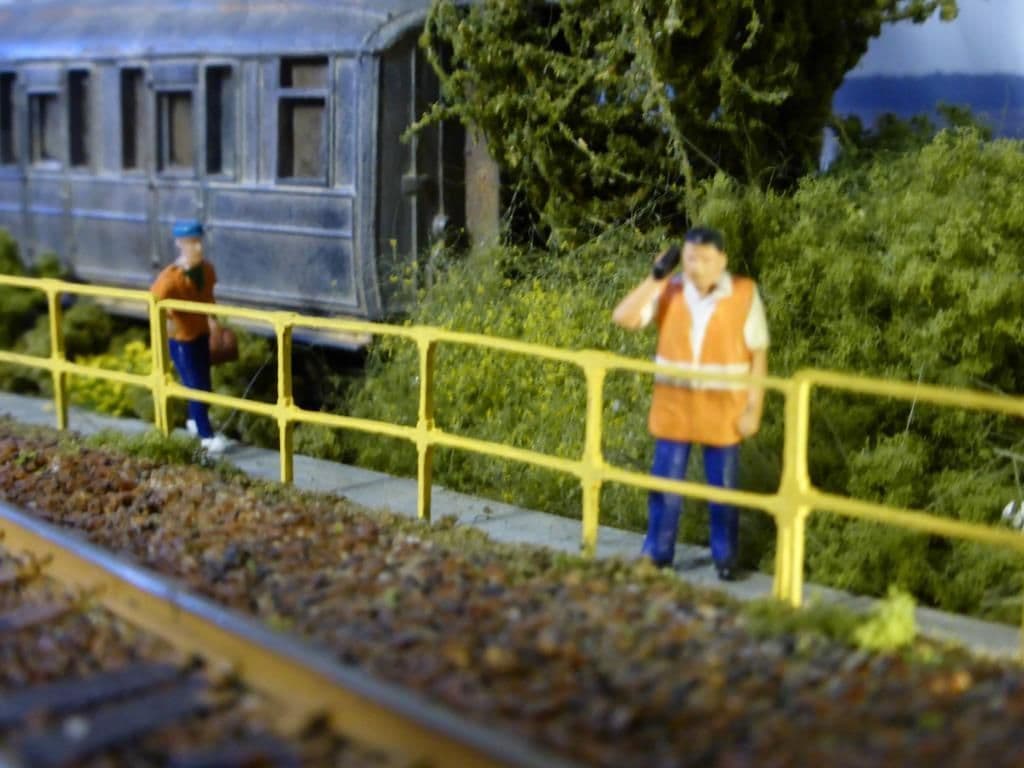 LX097 Laser Cut Tube Clamp Style Safety Railings Model Kit