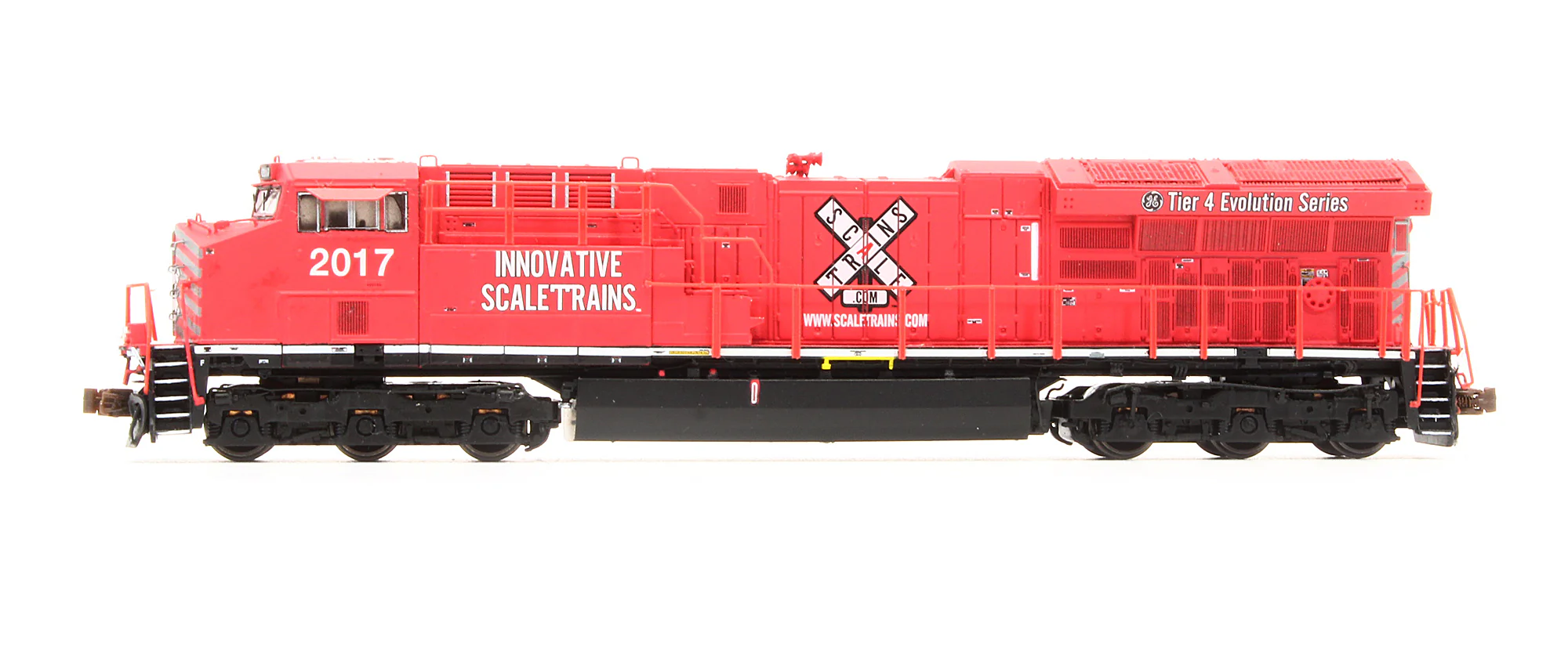 SXT30676 Pre-Owned GE Tier 4 Gevo Scaletrains.Coml Diesel Locomotive - Road #2017 - DCC Sound - Image 4