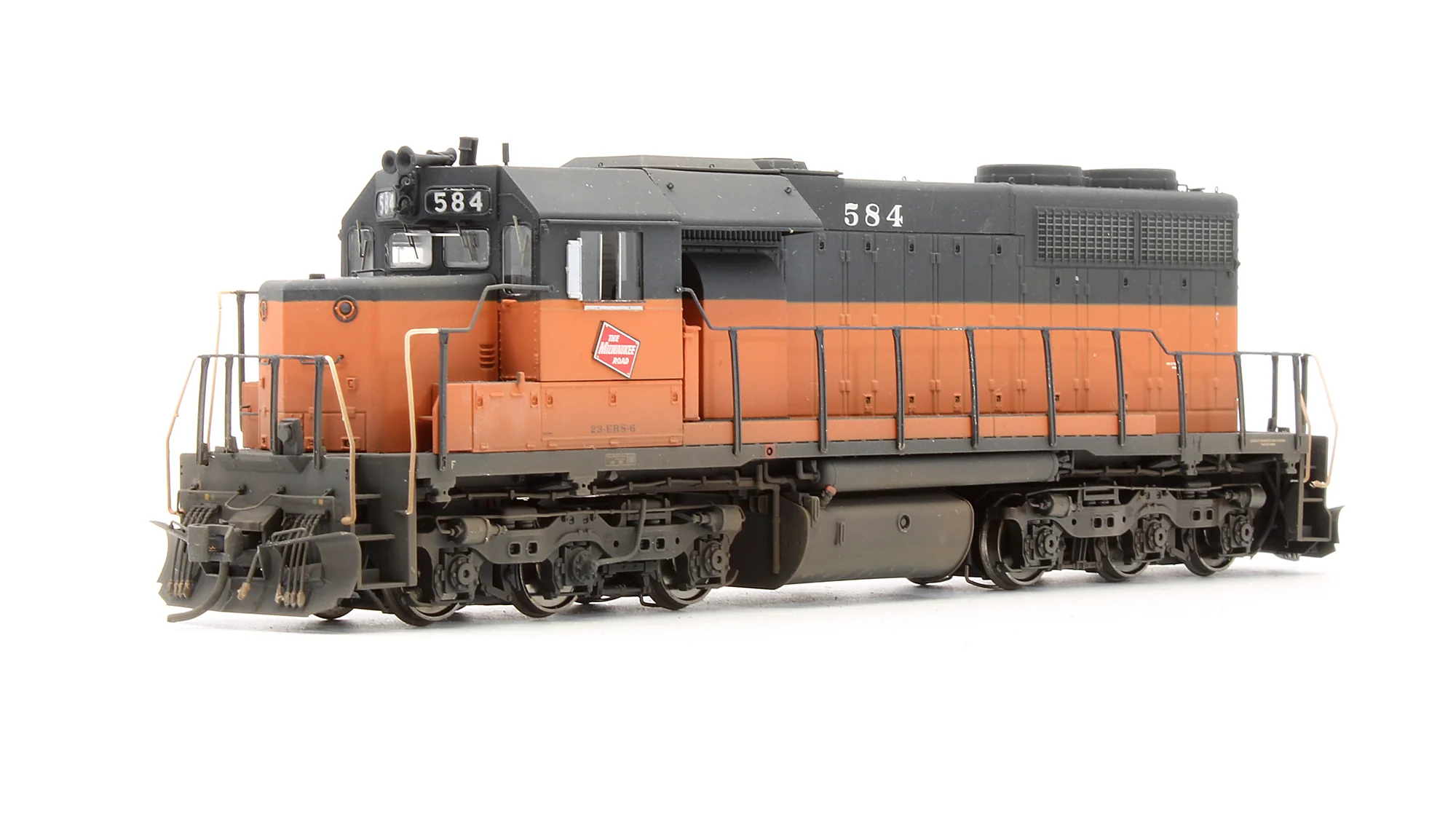 SXT70016 Pre-Owned EMD SDL39 Diesel Locomotive Milwaukee Road - Road #584 - Custom Weathered - DCC Sound