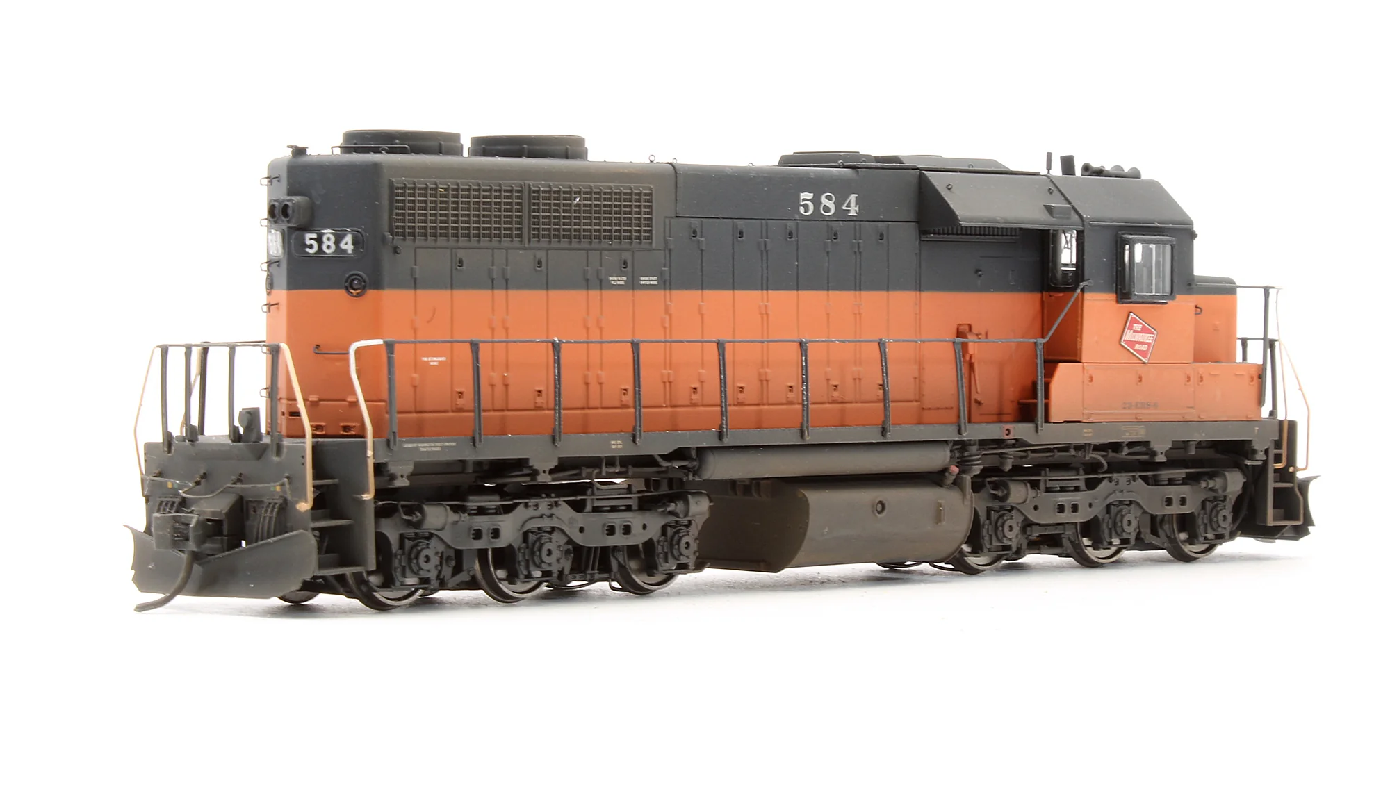 SXT70016 Pre-Owned EMD SDL39 Diesel Locomotive Milwaukee Road - Road #584 - Custom Weathered - DCC Sound - Image 2