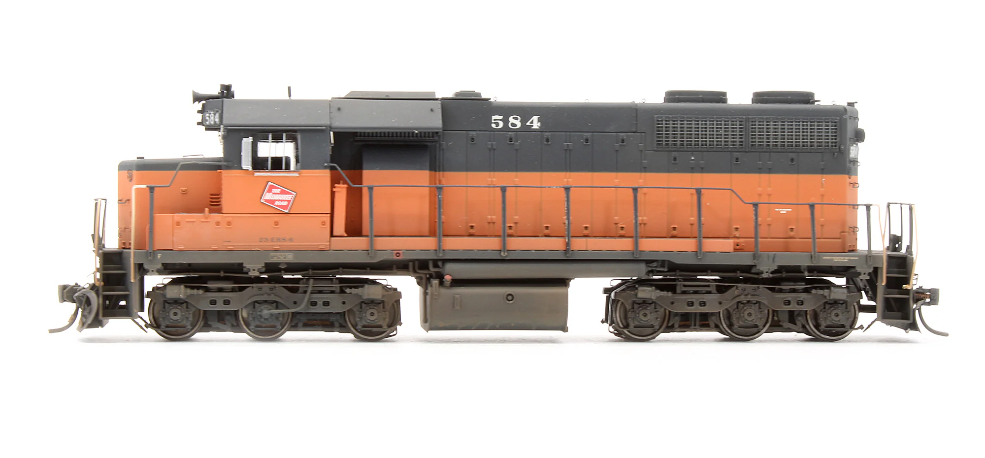 SXT70016 Pre-Owned EMD SDL39 Diesel Locomotive Milwaukee Road - Road #584 - Custom Weathered - DCC Sound - Image 4