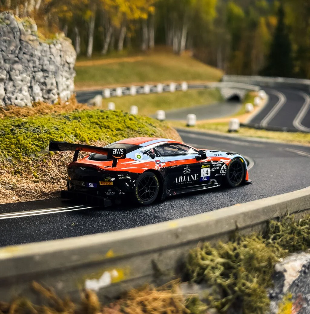 C4655 Aston Martin GT3 Vantage - Bathurst 2025 - Gulf Edition - Image 11