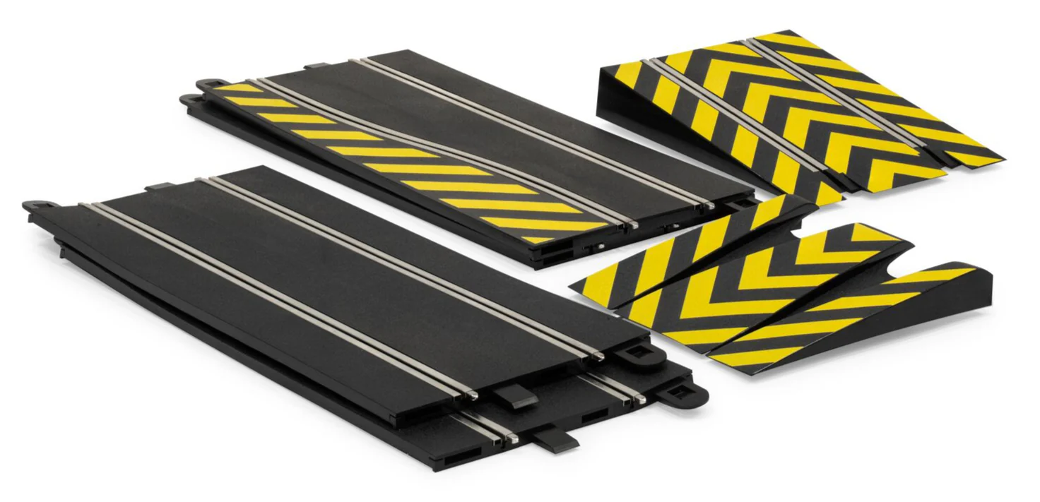 C8194 Jump and Side Swipe Accessory Pack - Image 3