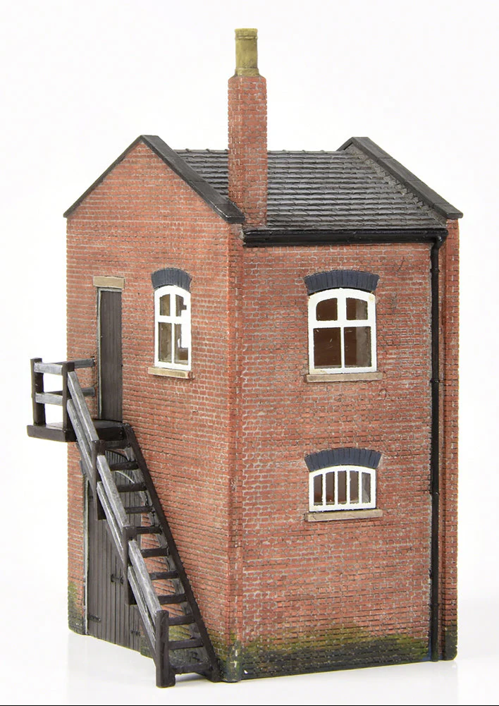 44-0130 Lucston Shed and Stores - Image 3