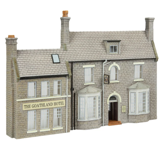 44-0210 Low Relief Goathland Hotel