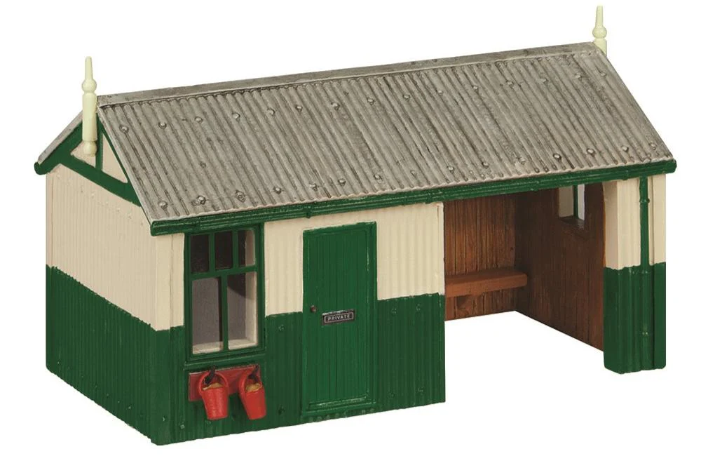 44-1004G Narrow Gauge (OO9) Corrugated Platform Shelter and Office Green