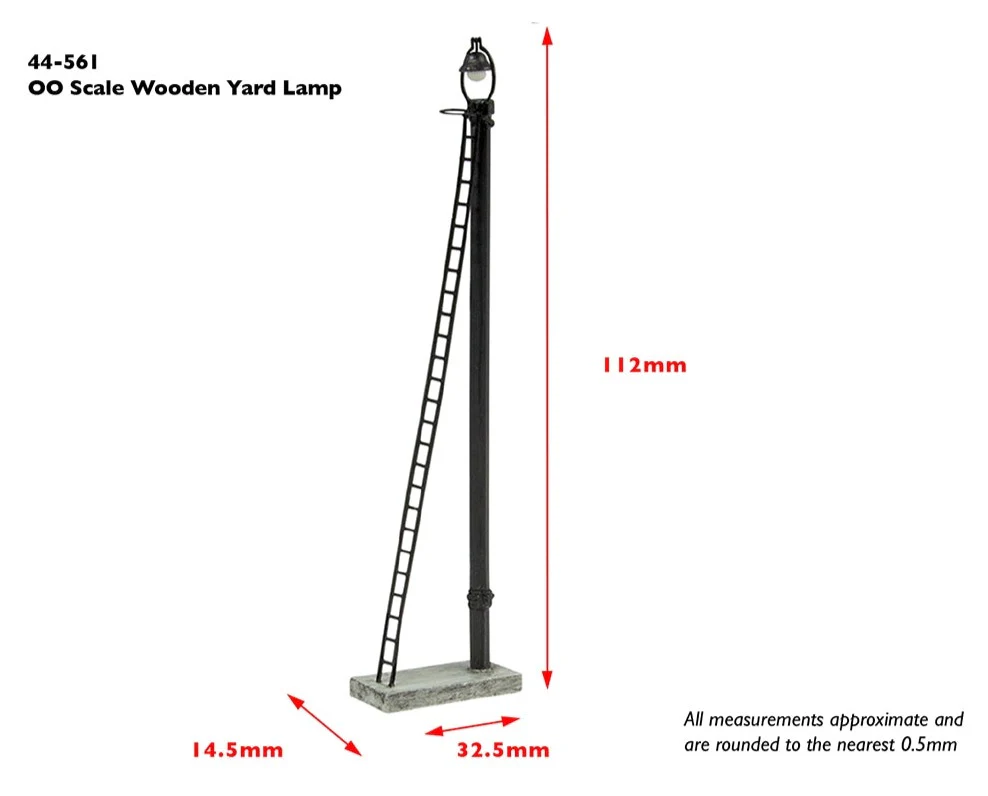 44-561 Wooden Post Yard Lamp - Image 2