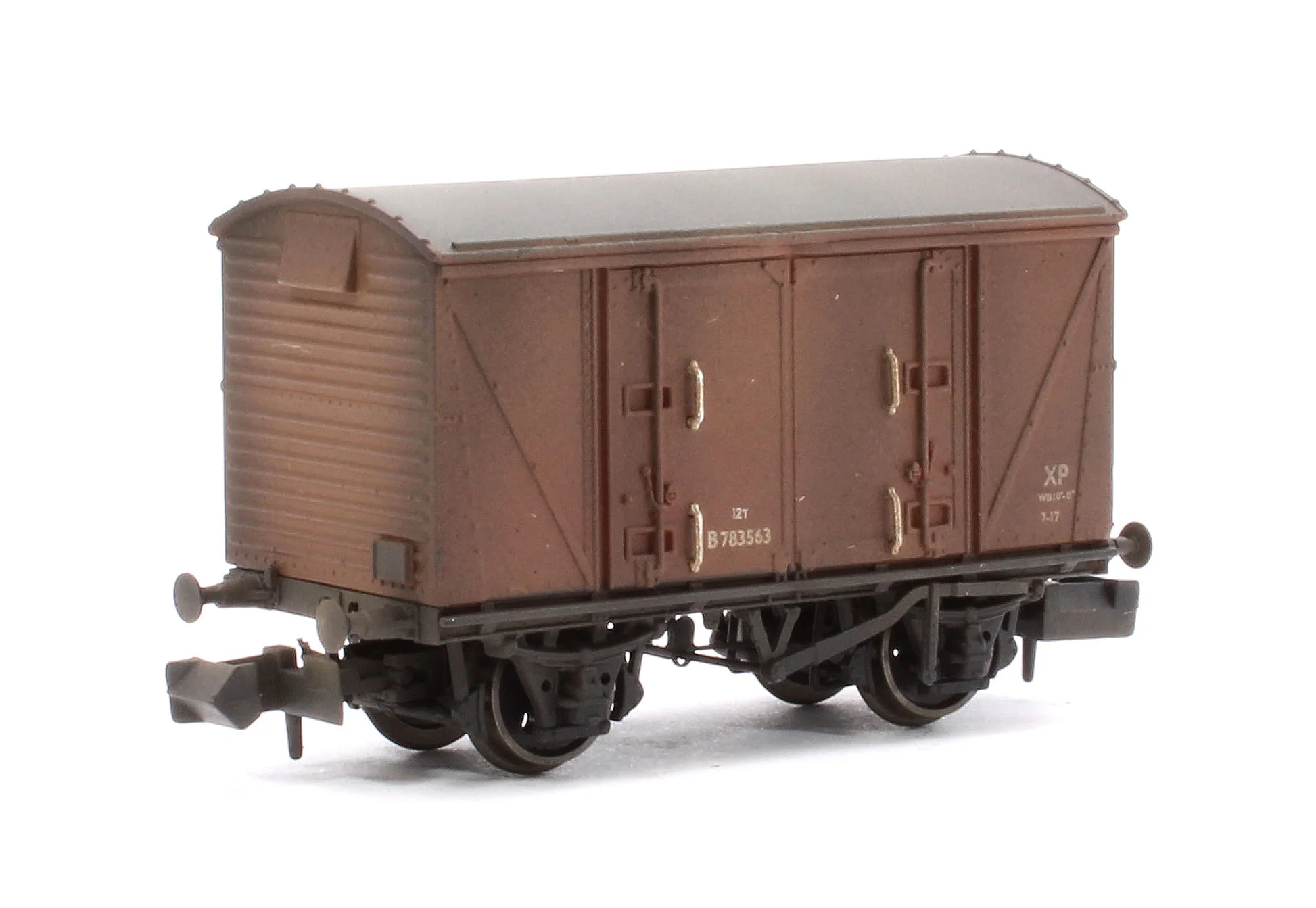 S2301-01 Custom Weathered Set of 3 BR 12T Vanwide Ventilated Vans, BR Bauxite (Early) - Image 3