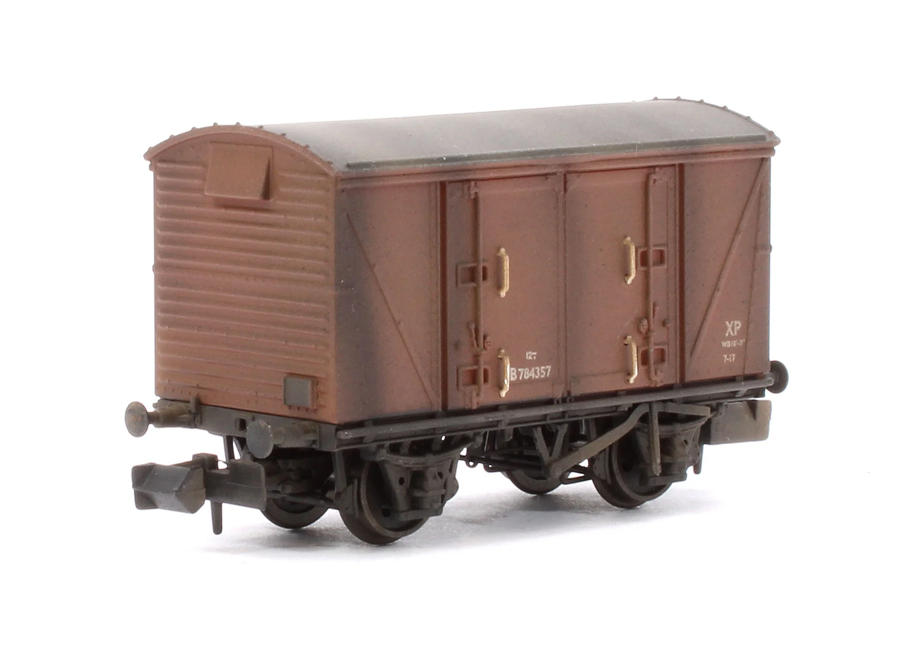 S2301-01 Custom Weathered Set of 3 BR 12T Vanwide Ventilated Vans, BR Bauxite (Early) - Image 7