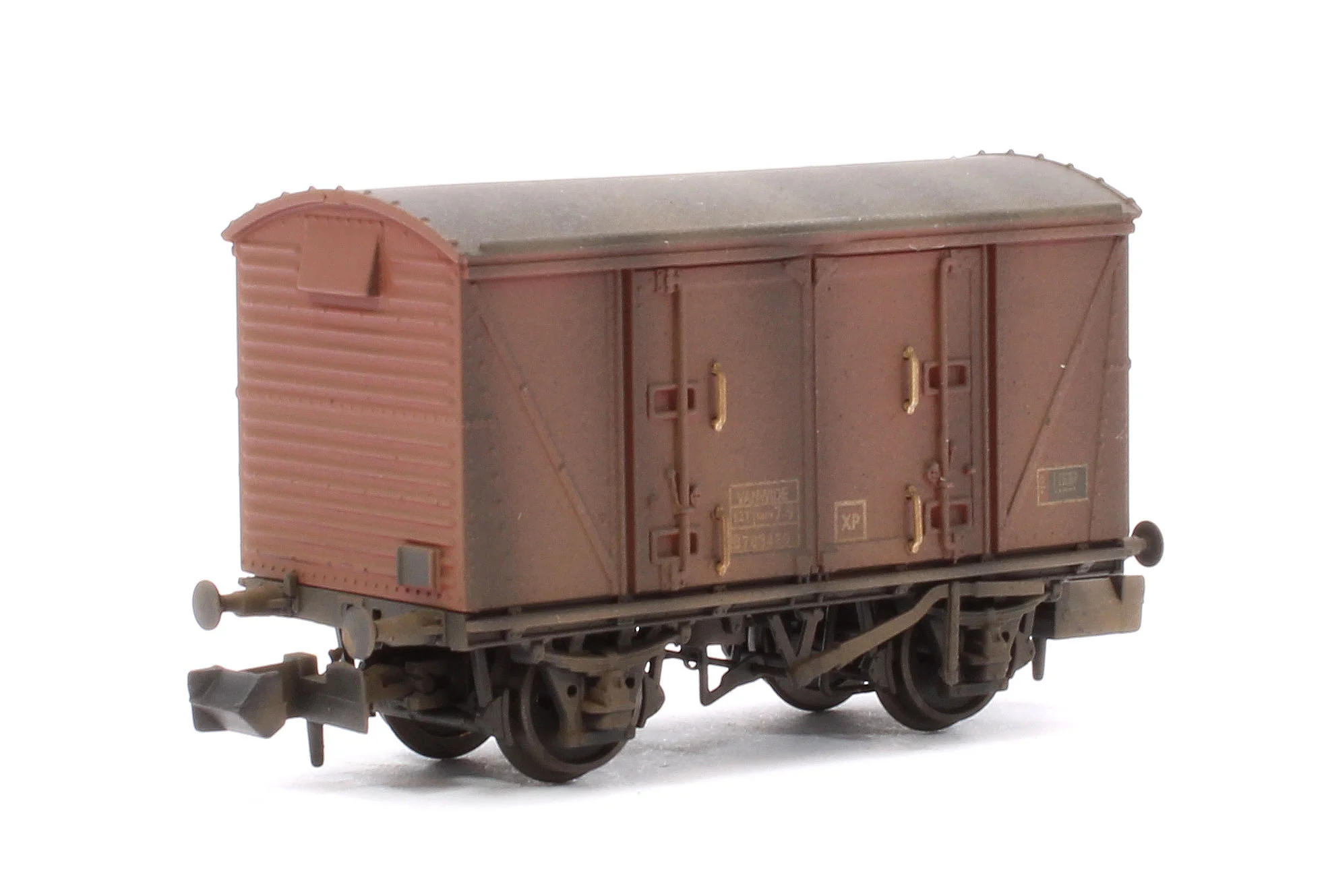 S2301-03 Custom Weathered Set of 3 BR 12T Vanwide Ventilated Vans, BR Bauxite (Late) - Image 3