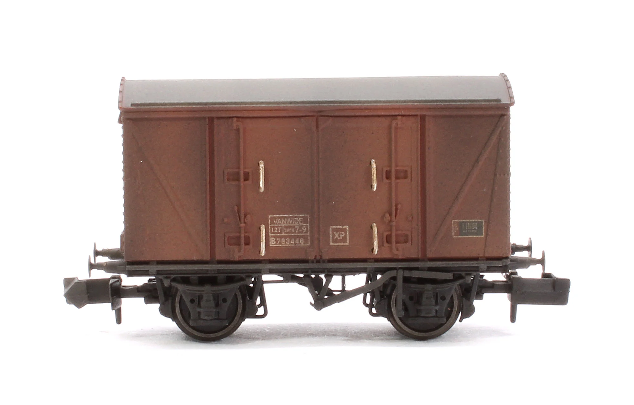 S2301-03 Custom Weathered Set of 3 BR 12T Vanwide Ventilated Vans, BR Bauxite (Late) - Image 6