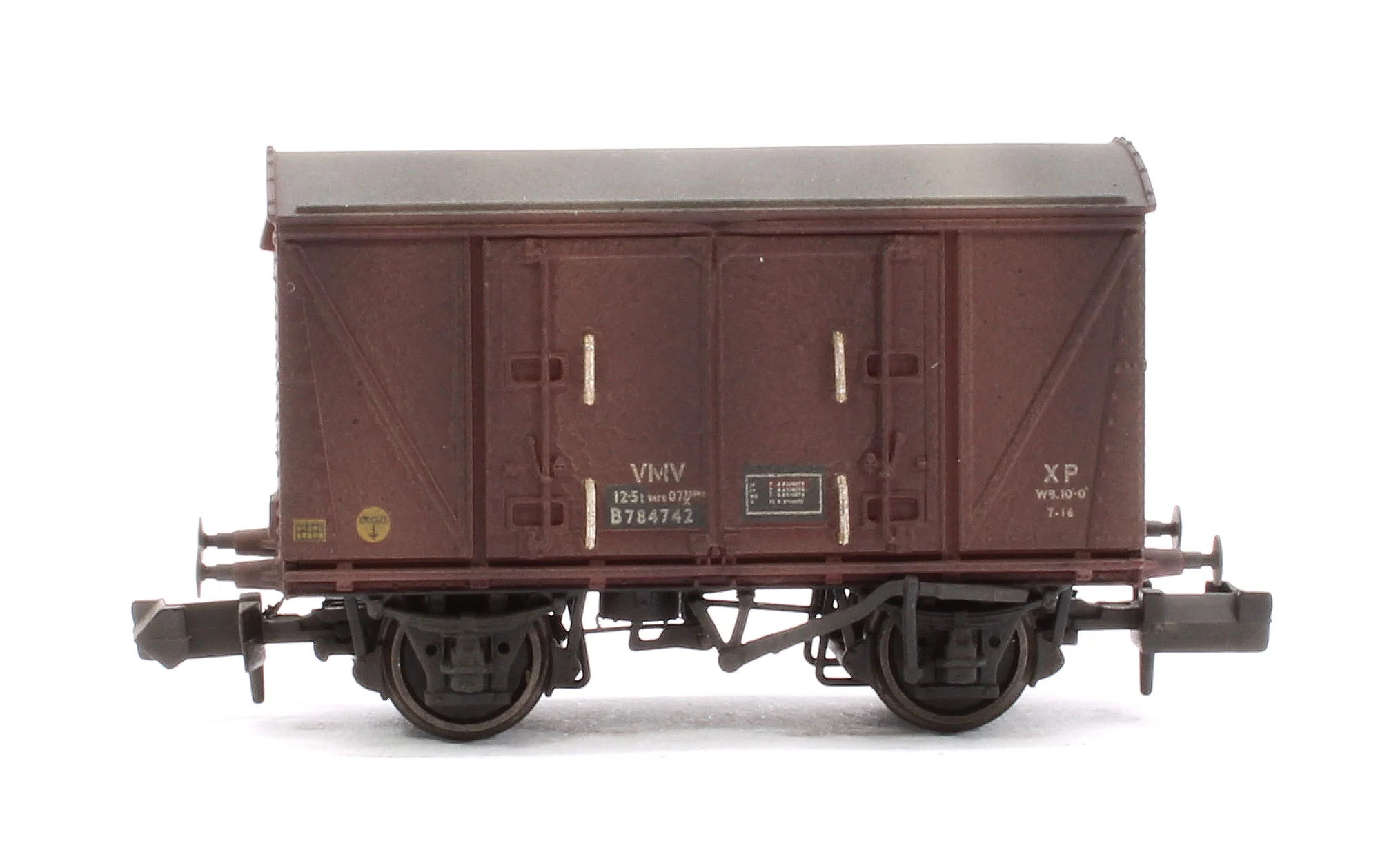 S2301-05 Custom Weathered Set of 3 BR 12T Vanwide Ventilated Vans, BR Freight Brown VMV XP - Image 6