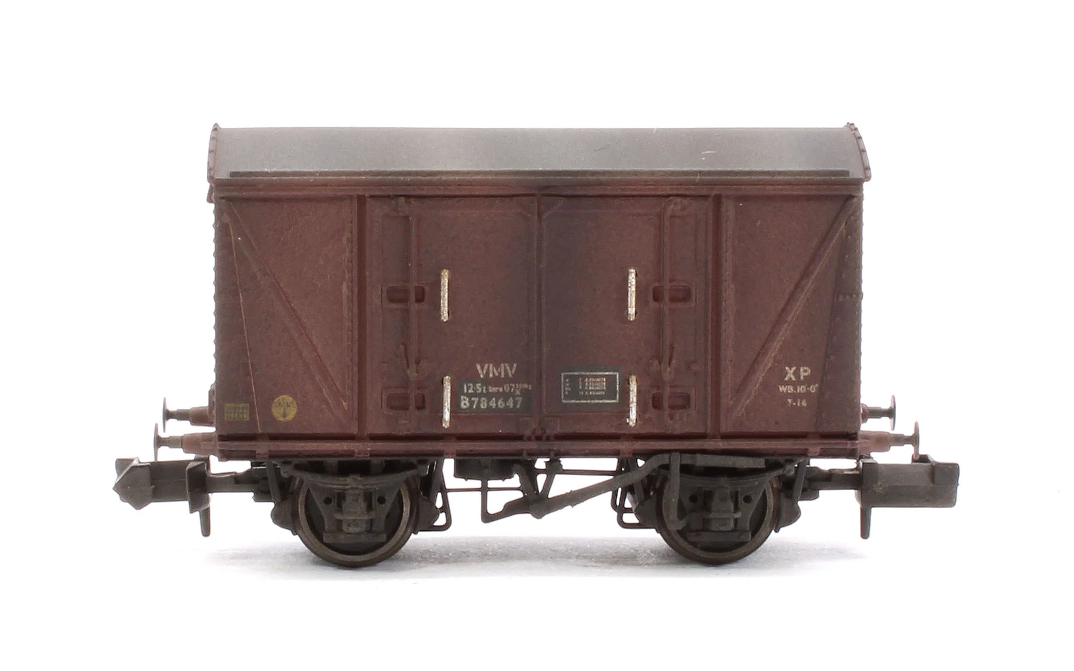 S2301-05 Custom Weathered Set of 3 BR 12T Vanwide Ventilated Vans, BR Freight Brown VMV XP - Image 8