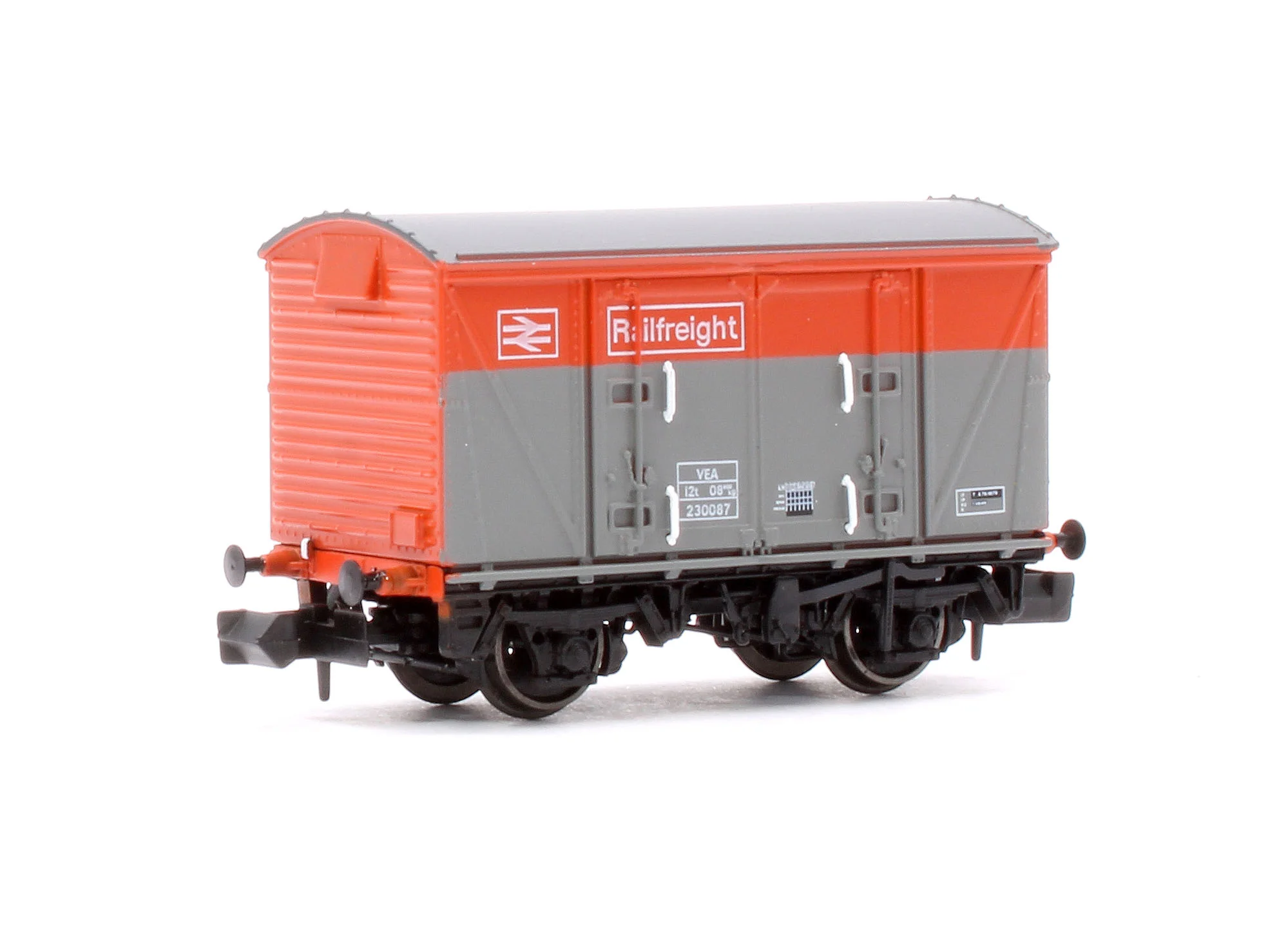 S2301-08 Set of 3 BR 12T VEA Ventilated Vans, BR Railfreight Red/Grey - Image 7