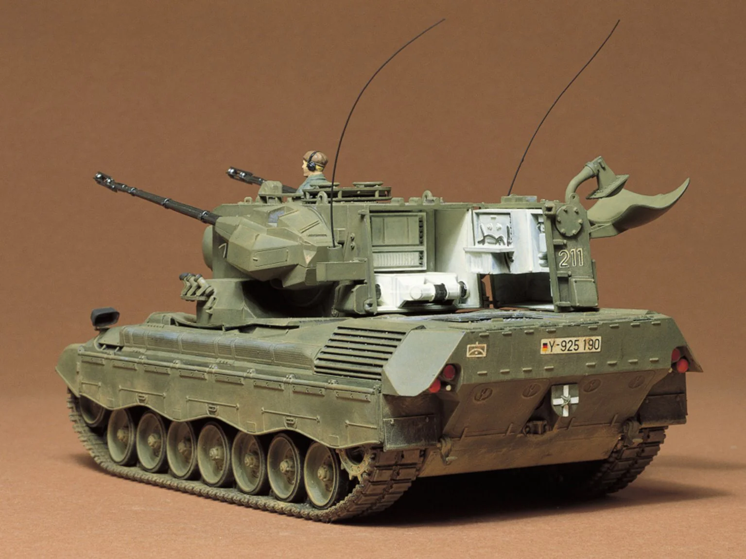 35099 1/35 Military Miniature Series no.99 West German Flakpanzer Gepard Kit