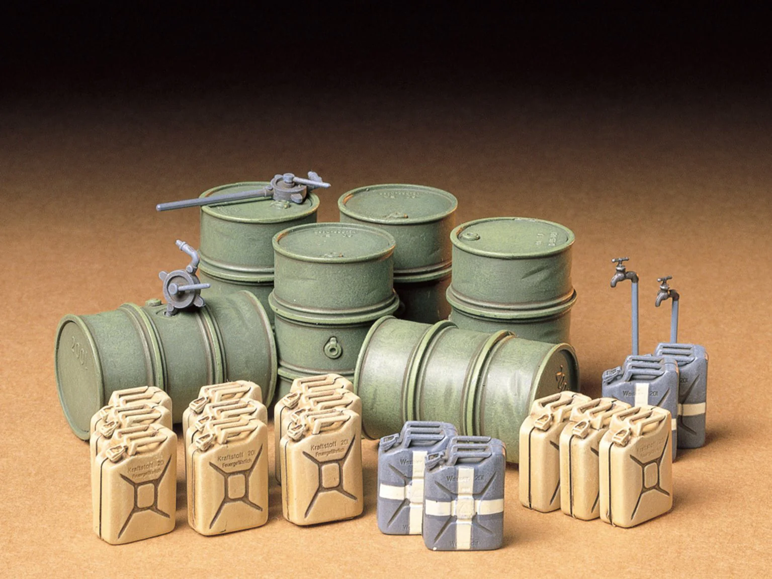 35186 1/35 Military Miniature Series no.186 German Fuel Drum Set Kit