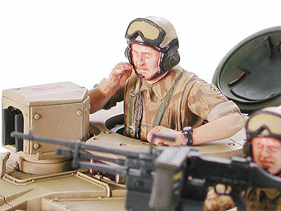 35274 1/35 Military Miniature Series No.274 CHALLENGER 2 (DESERTISED) Kit - Image 5