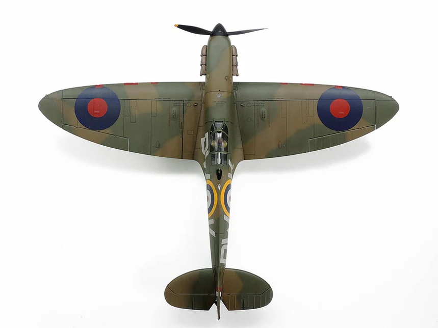 61119 1:48 Supermarine Spitfire MK1 Kit - Image 3