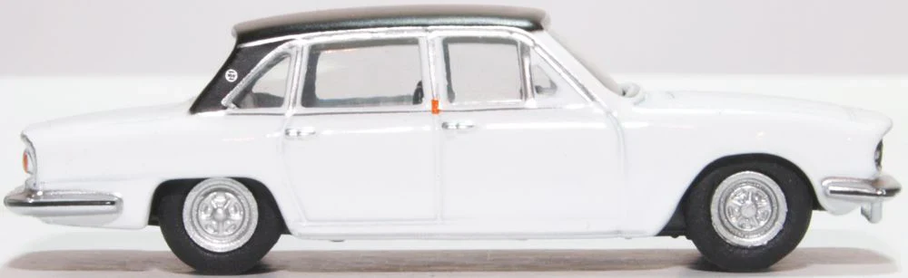 76TP007 Triumph 2500 Sebring White - Image 4