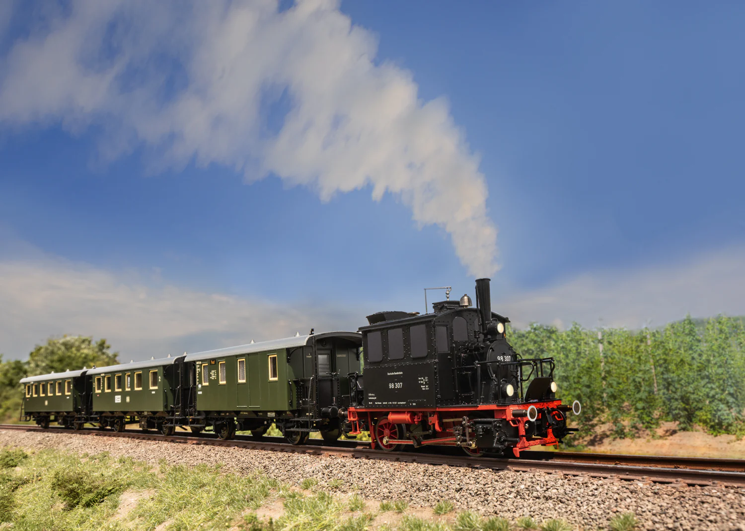 M21229 DB BR98.3 Spalter Bockl Steam Train Pack III - DCC Sound - Image 4
