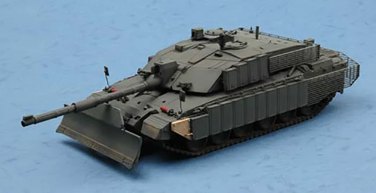 PKTM01522 Challenger 2 with anti-HEAT fence Model Kit - Image 3