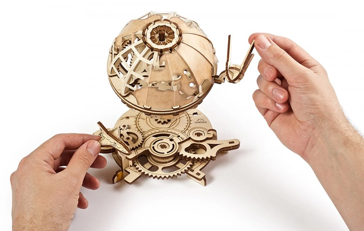 UG70128 Globe Mechanical Model Kit - Image 3