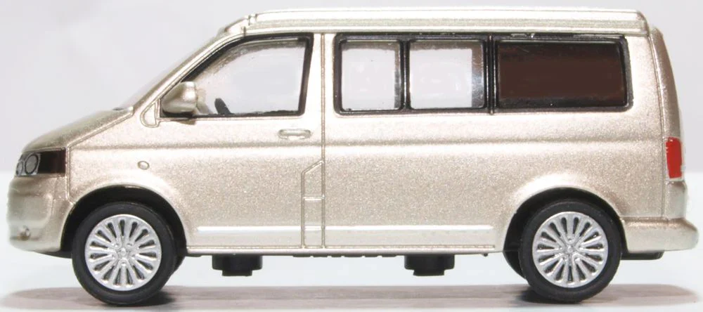 76T5C003 VW T5 Camper Sand Beige - Image 3