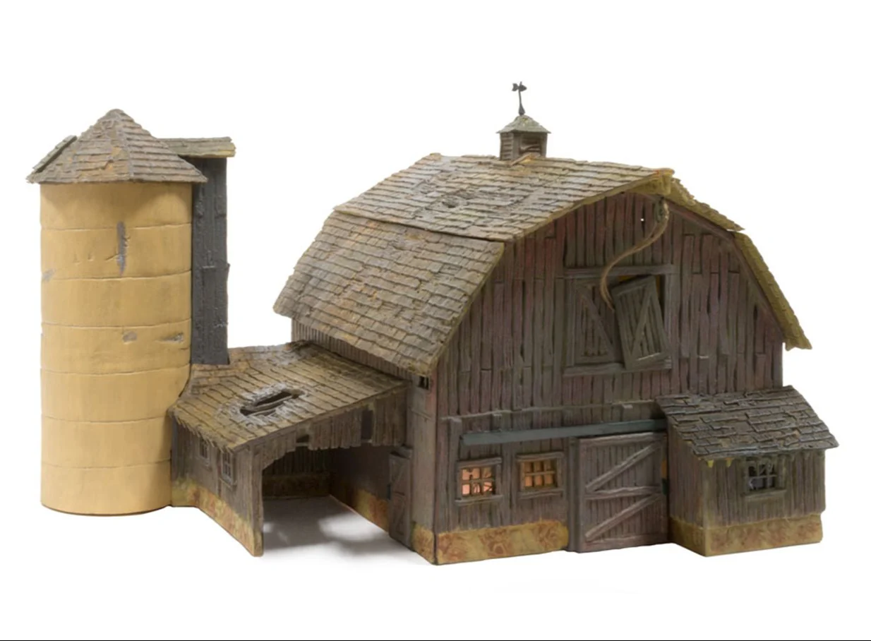 WBR4932 Woodland Scenics - N Gauge Buildings - Old Weathered Barn