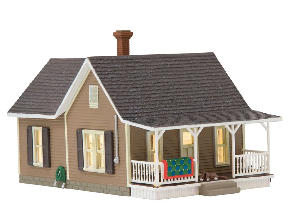 WBR5027 BR5027 Granny's House - HO Scale